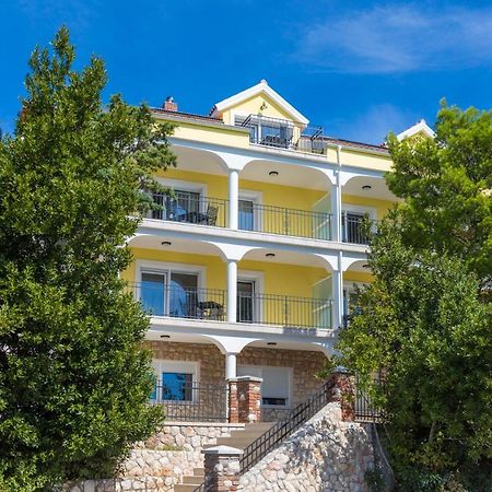 Palace Paulina Apartments نوفي فينودولسكي المظهر الخارجي الصورة