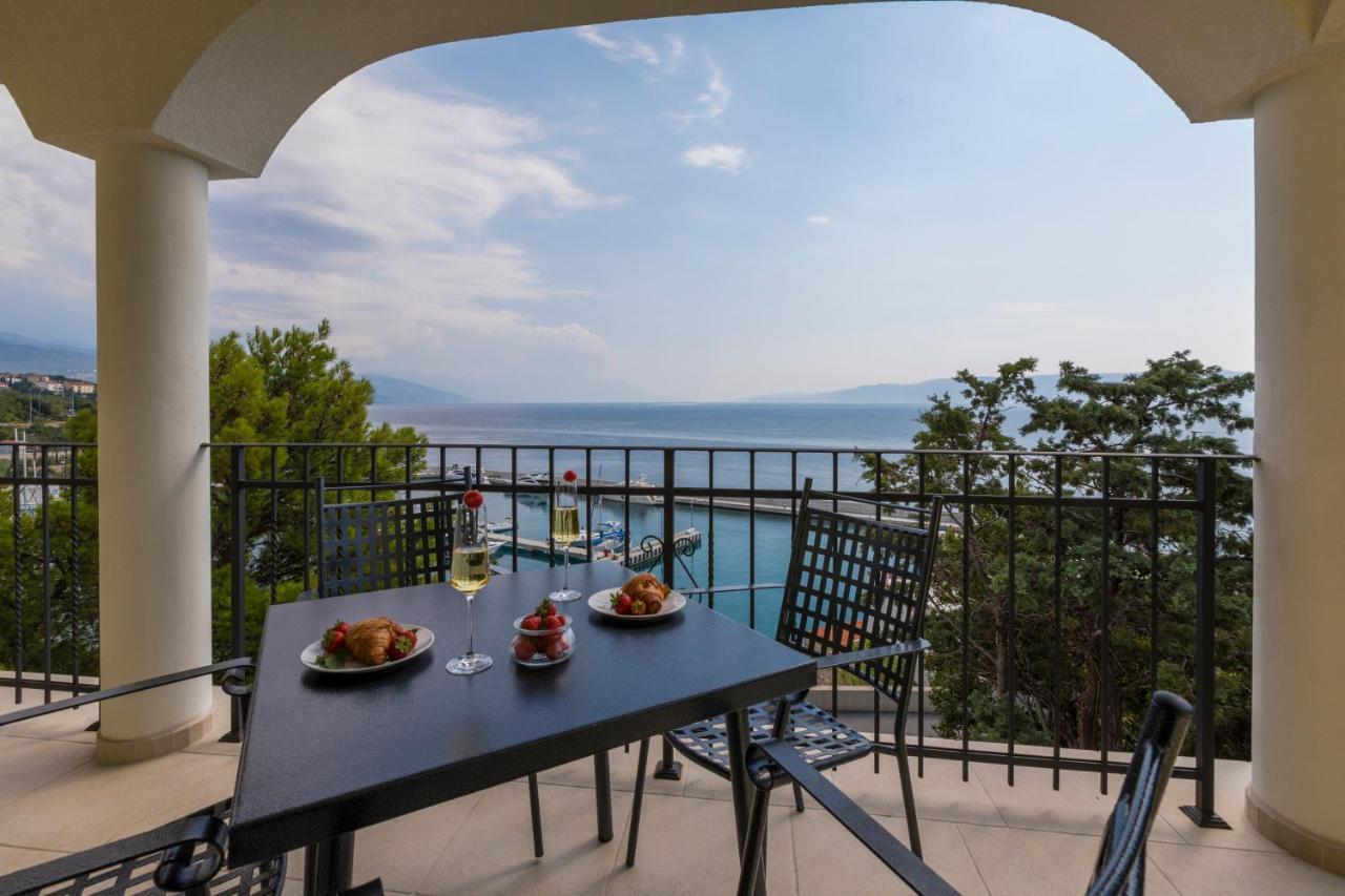 Palace Paulina Apartments نوفي فينودولسكي المظهر الخارجي الصورة