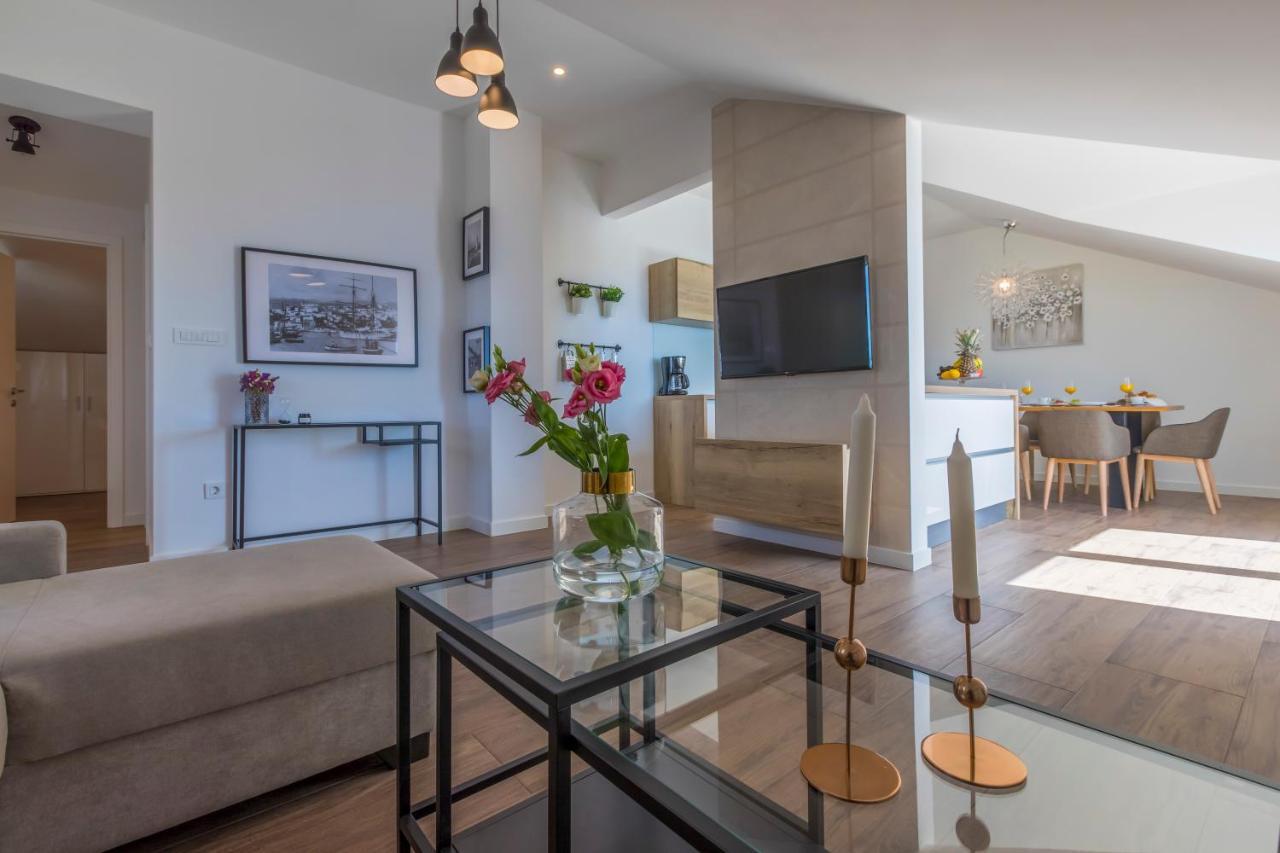 Palace Paulina Apartments نوفي فينودولسكي المظهر الخارجي الصورة